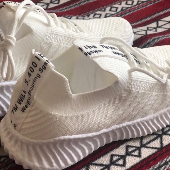 Shoes - Picture 2 of 7